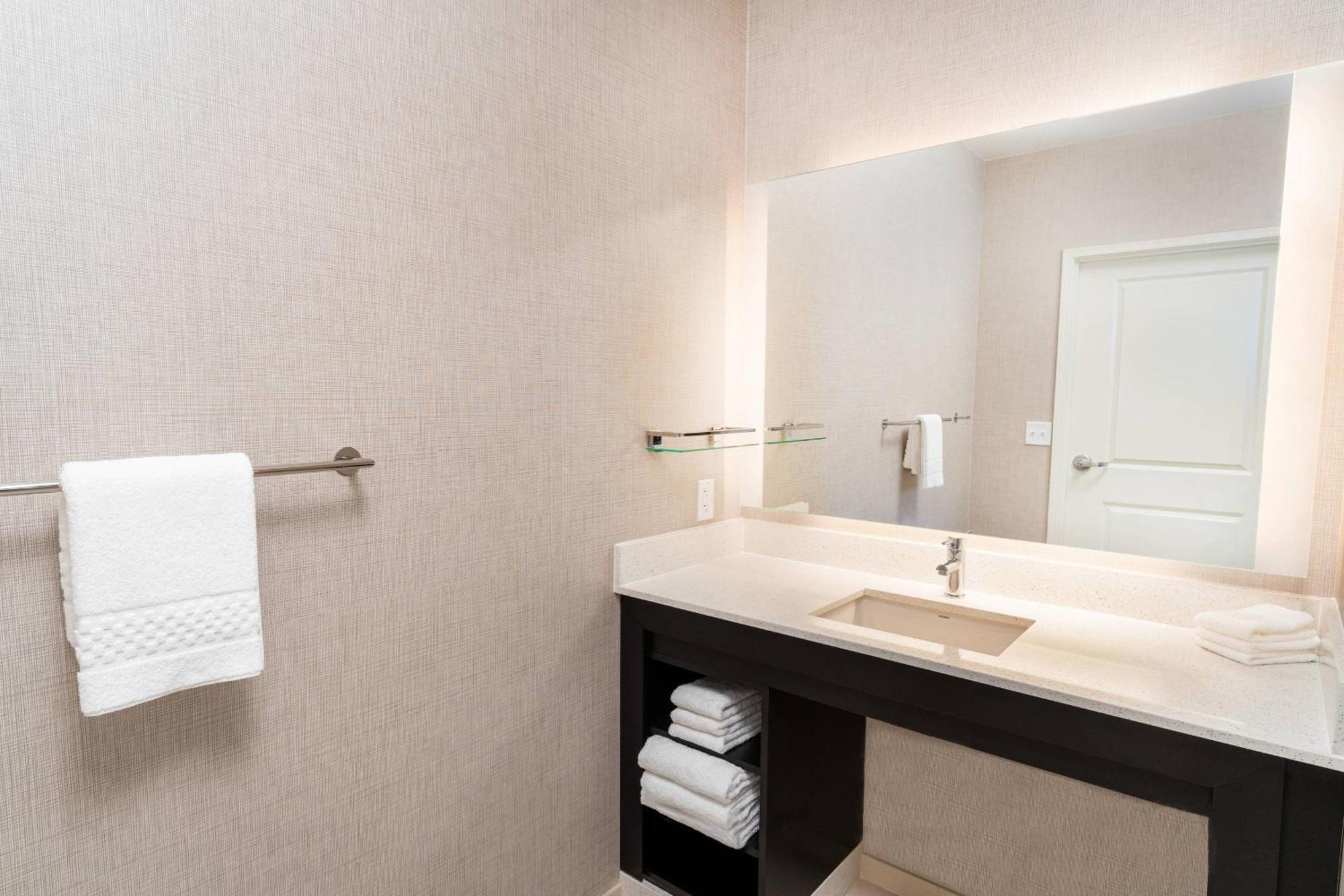 Residence Inn By Marriott Louisville Old Henry Екстер'єр фото